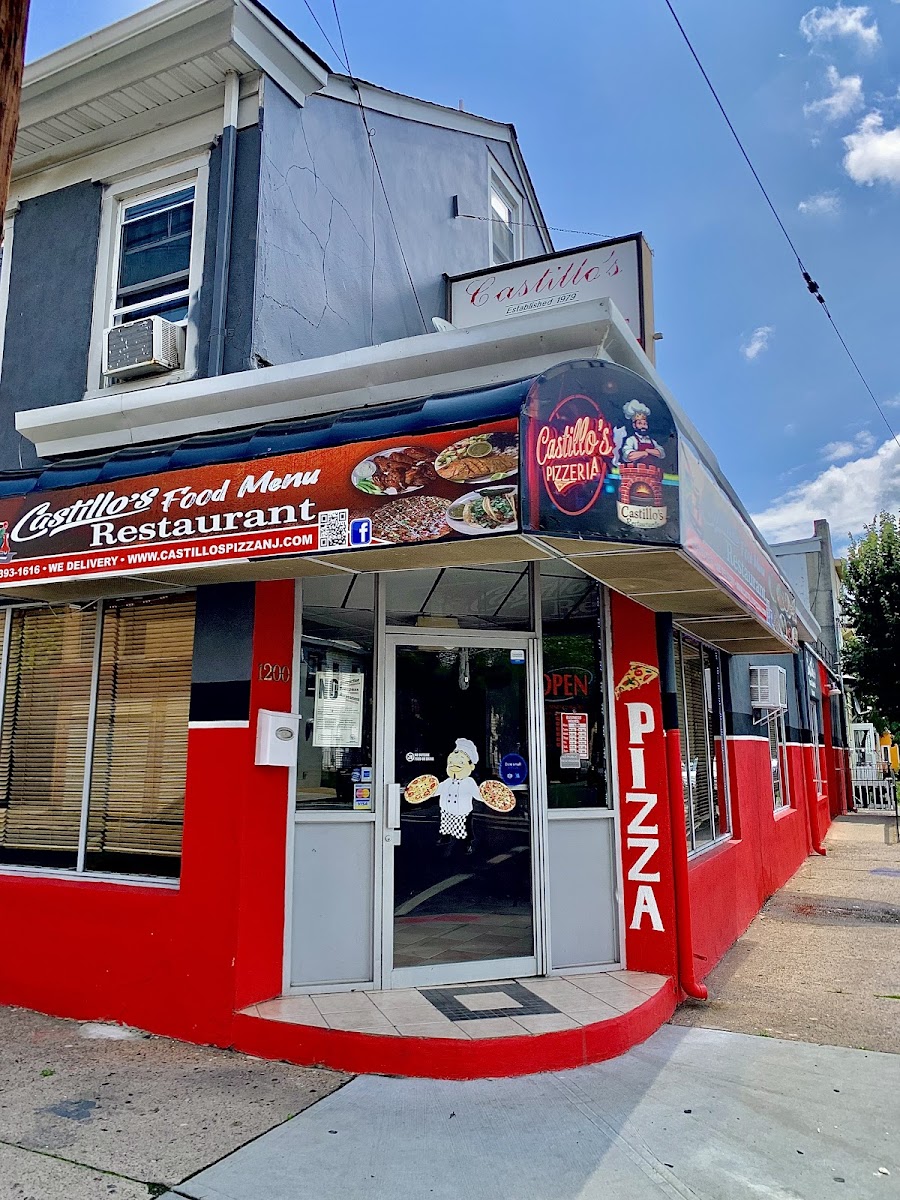 Castillo's Pizzería Restaurant