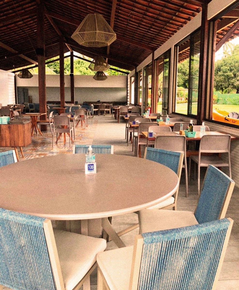 Catamaran Praia Beach Club