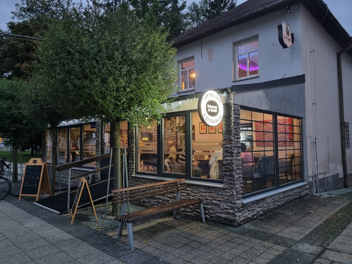 Central Café And Restaurant