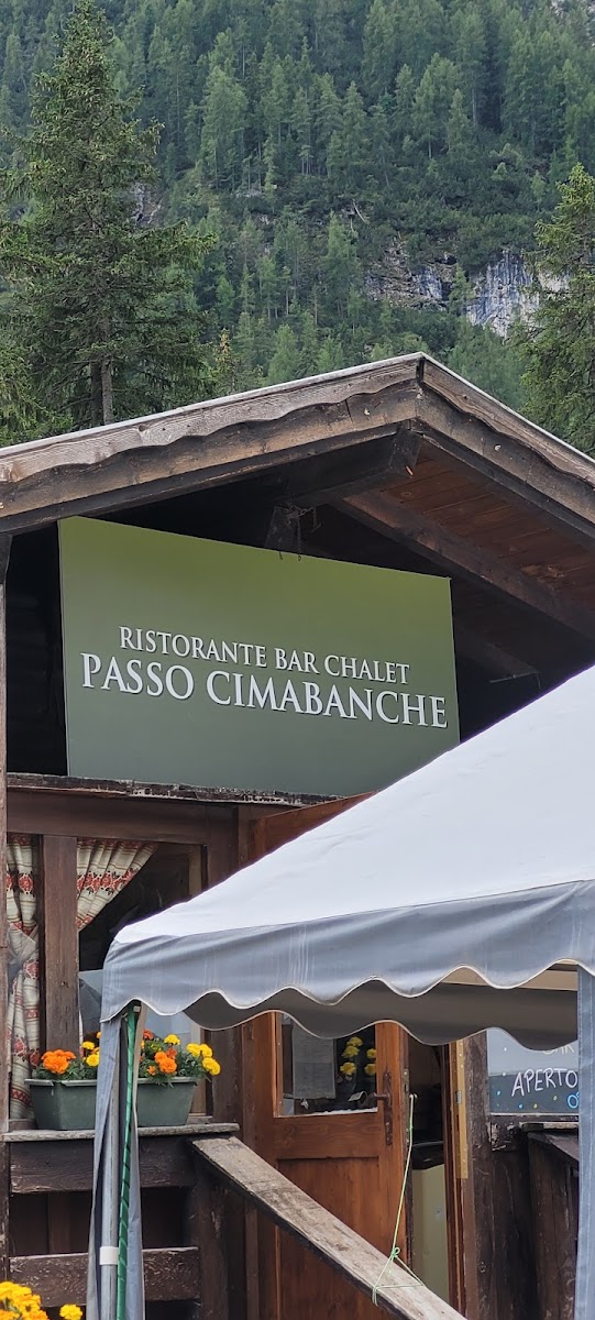 Chalet Passo Cimabanche