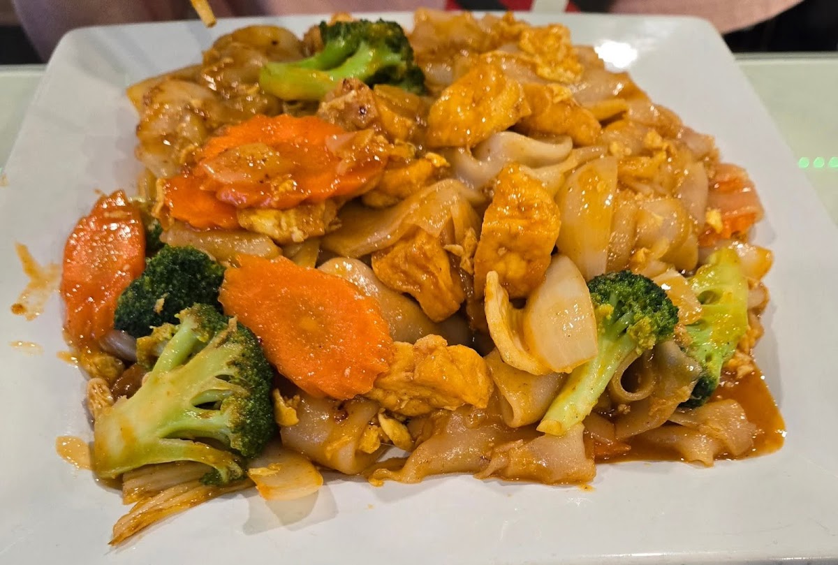 Champa Lao & Thai Restaurant Photos 2