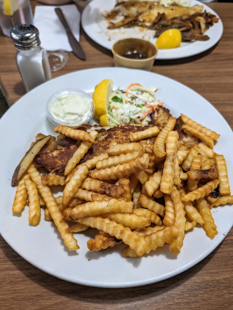 Charlie's Grill & Pizza Photos 9