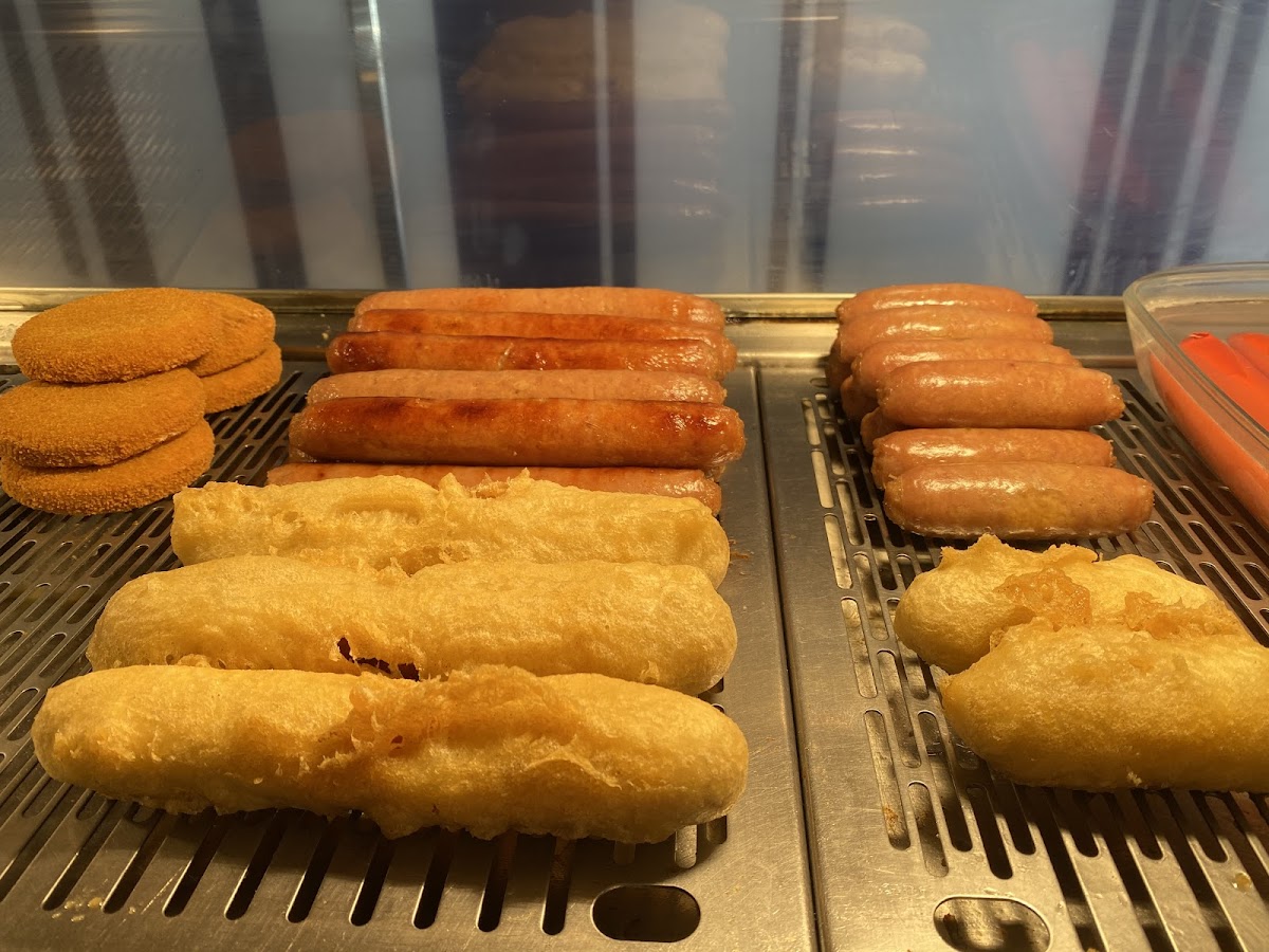 Cheeky Chippy Photos 9