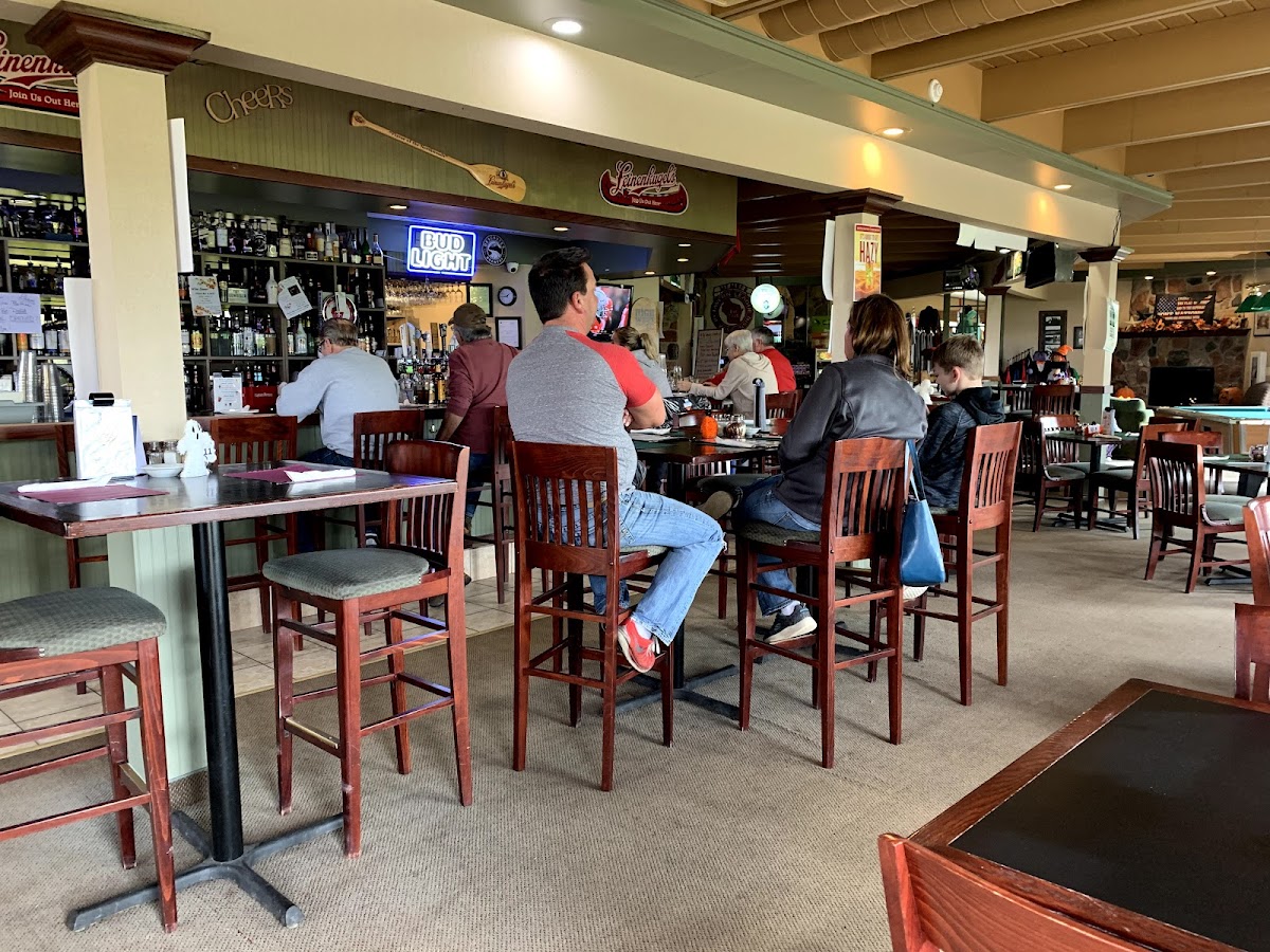 Cheers Bar & Grill - Wurzers At Tagalong Photos 2