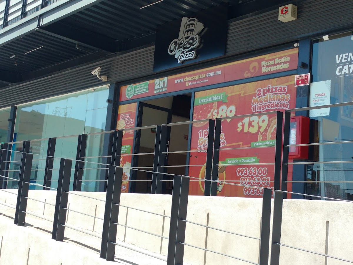 Cheese Pizza Plaza Guadalupe