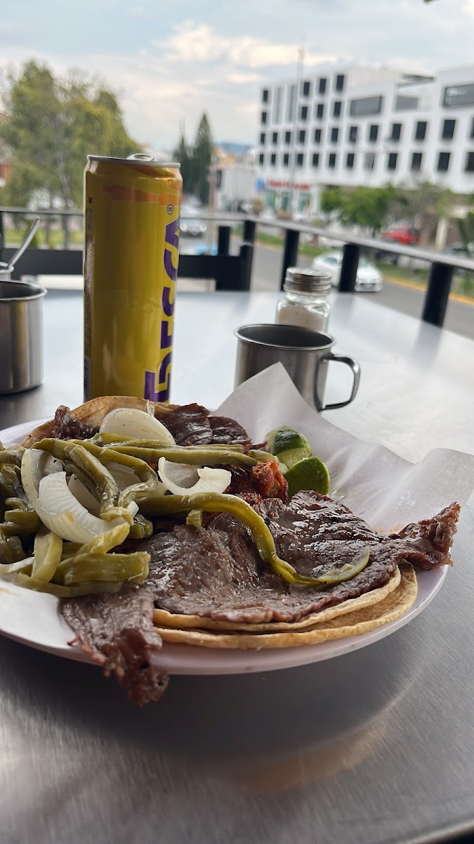 Cheke La Mejor Cecina, Milenio Photos 2