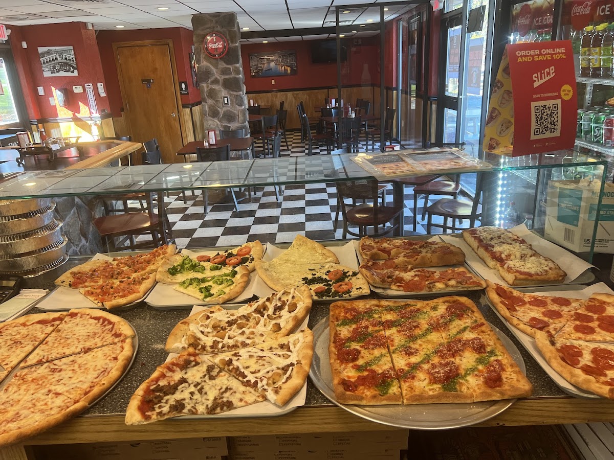Cherryville Pizza & Restaurant Photos 9
