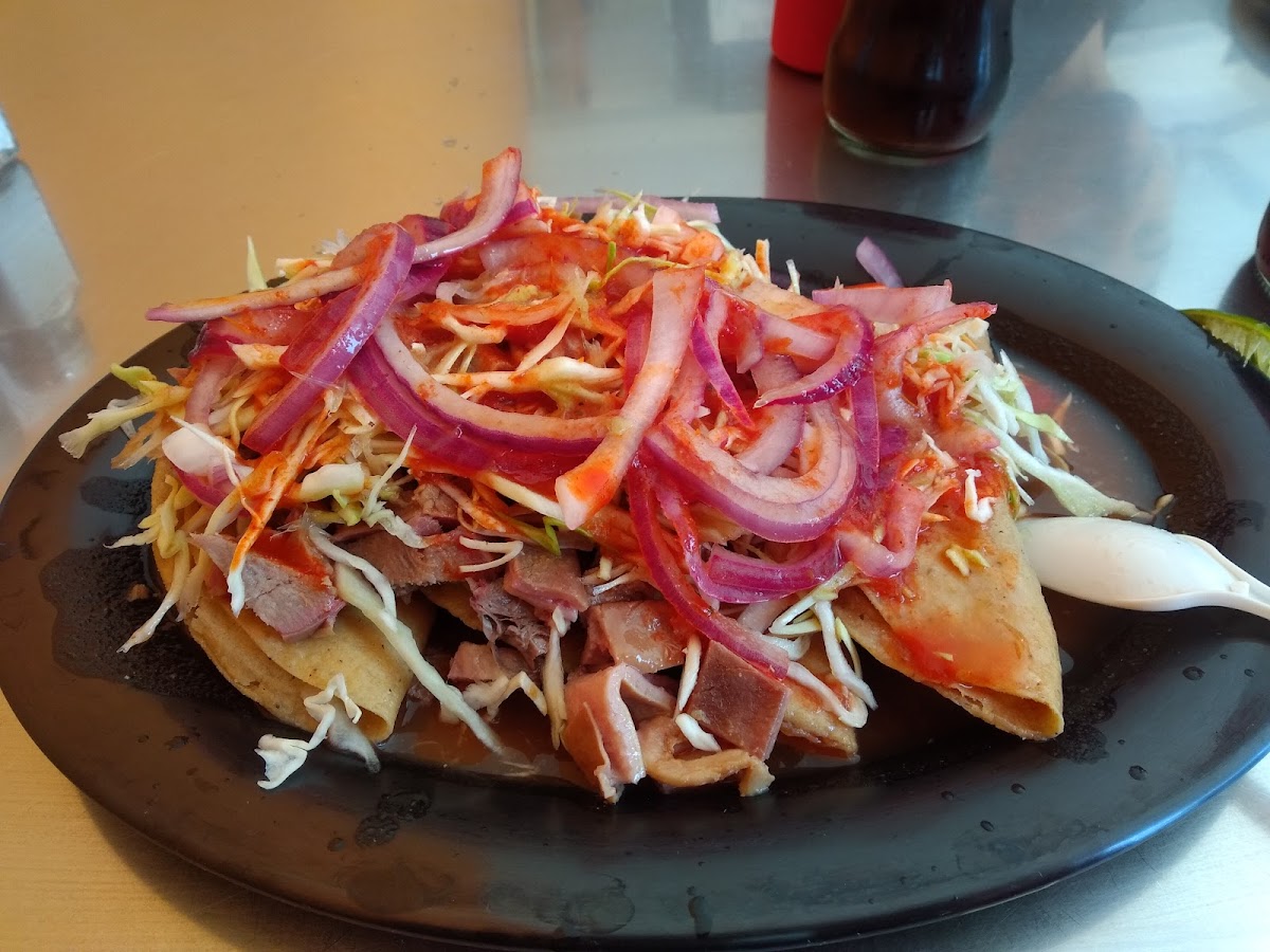 Chicharo Tortas Photos 9