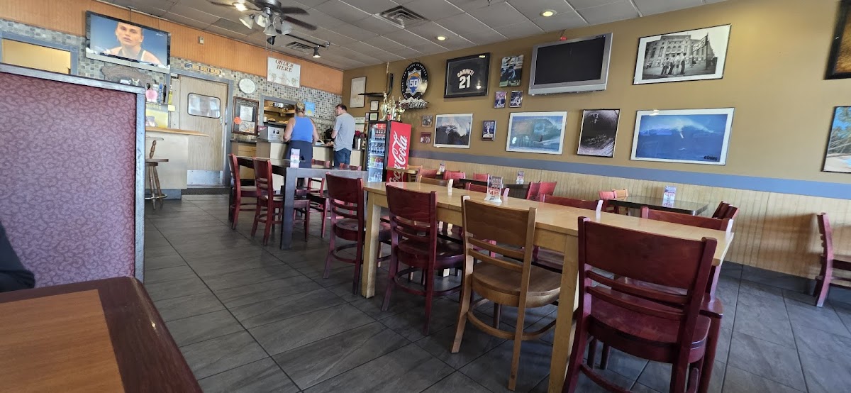 Chili Coast Burgers Photos 2