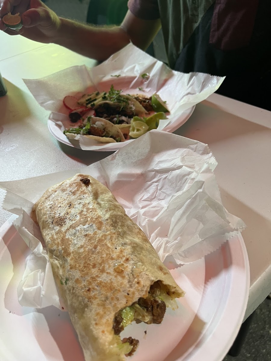 Chiscos Tacos (The Best In Town) Photos 9