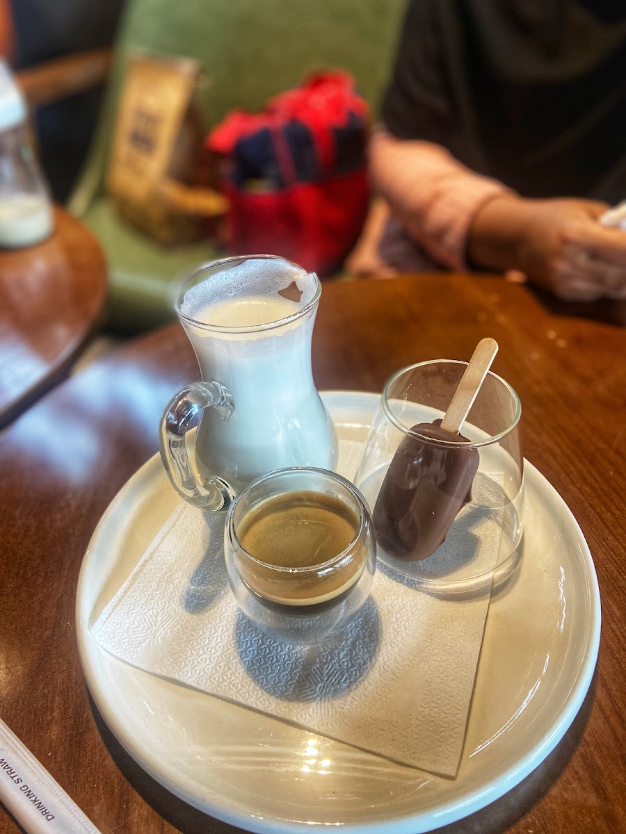 Chocoholics - Mount Lavinia Photos 9