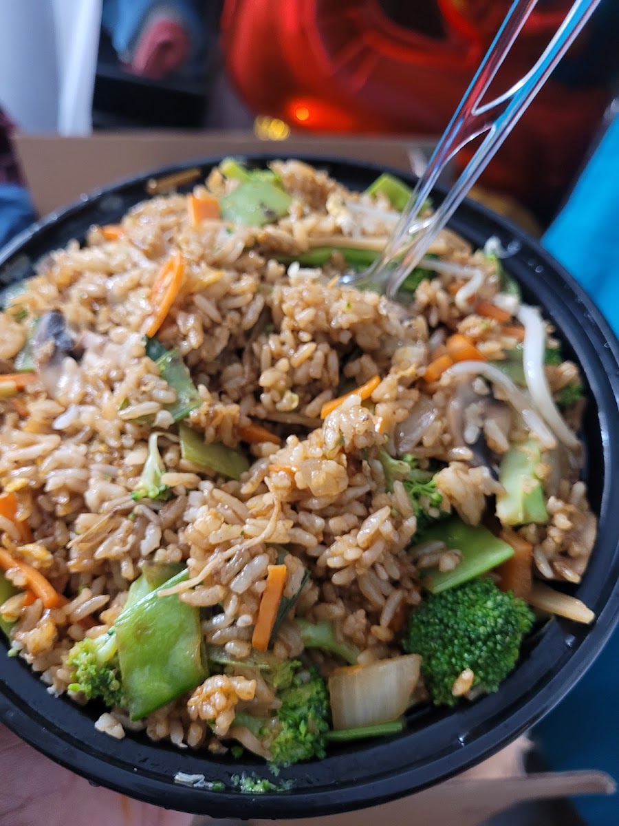 Chow Mein Charlie Photos 9