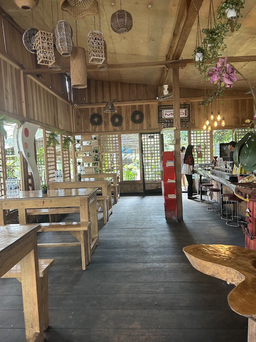 Cikwo Coffee & Resto Liwa Photos 2