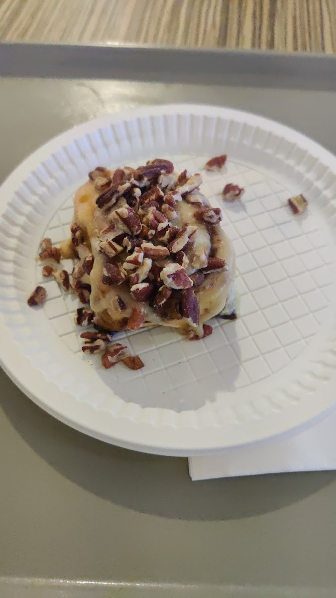Cinnabon Sm Aura Photos 9