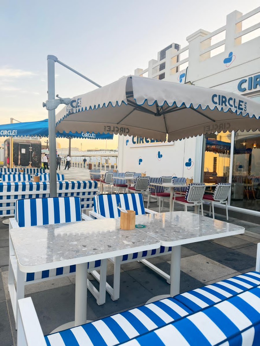 Circle Café Kite Beach