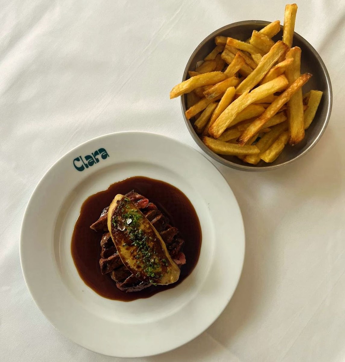 Clara Restaurant Photos 2