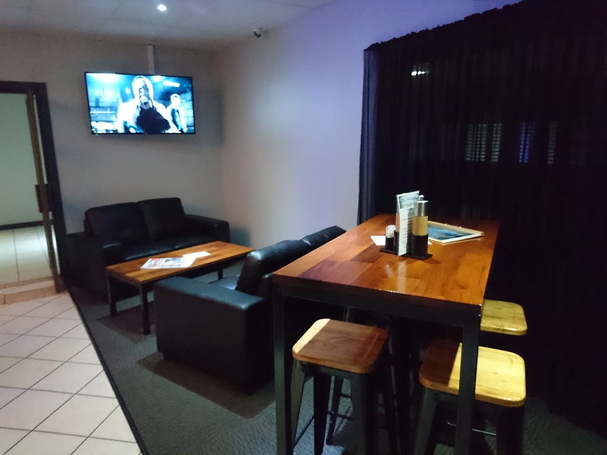 Clippers Bar & Grill Photos 2