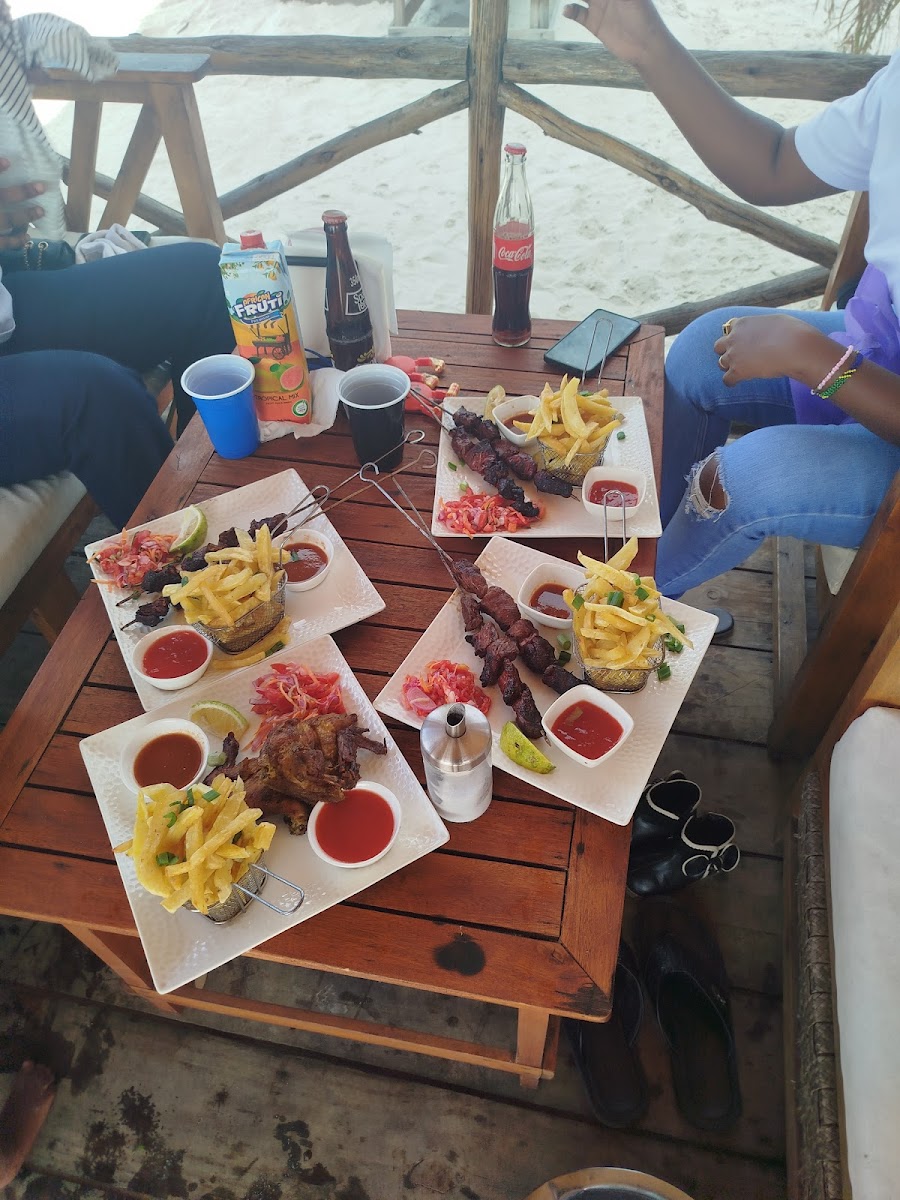 Cocomas Beach Club Photos 9