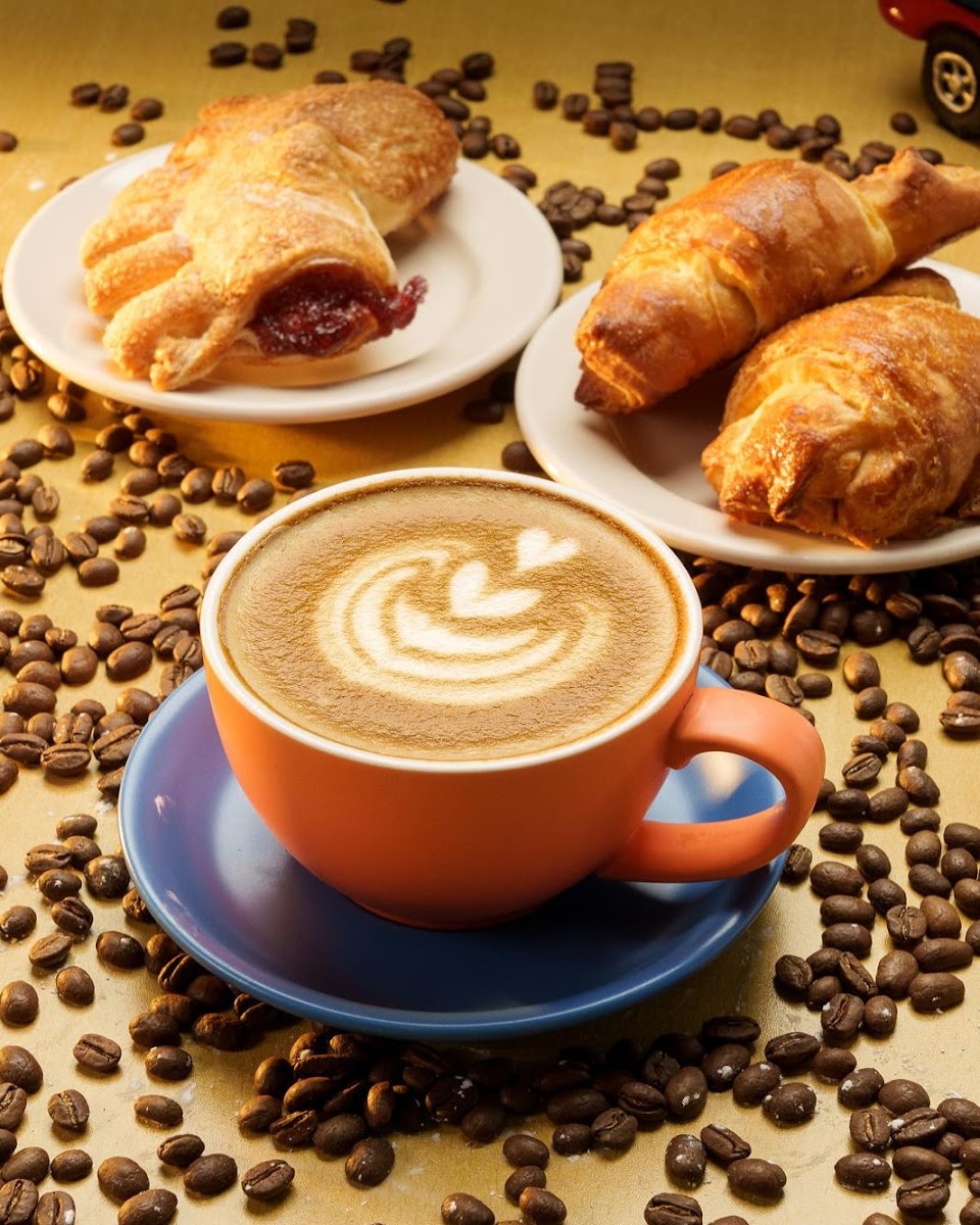 Colombian House Bakery & Restaurant Photos 2