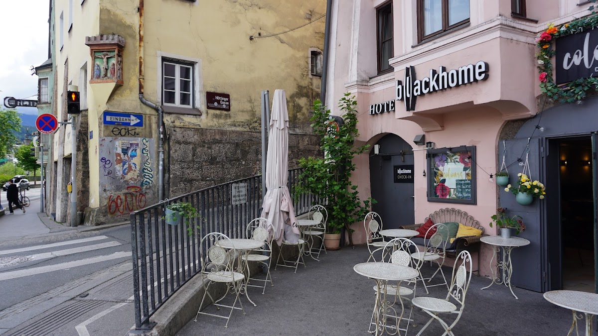Colours Bar.bistro