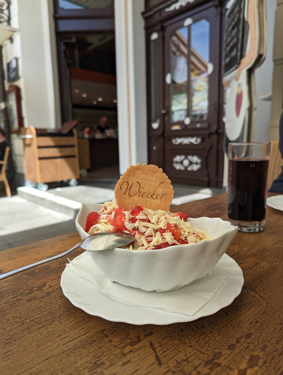 Conditorei Und Cafe- Restaurant Wiecker Photos 9
