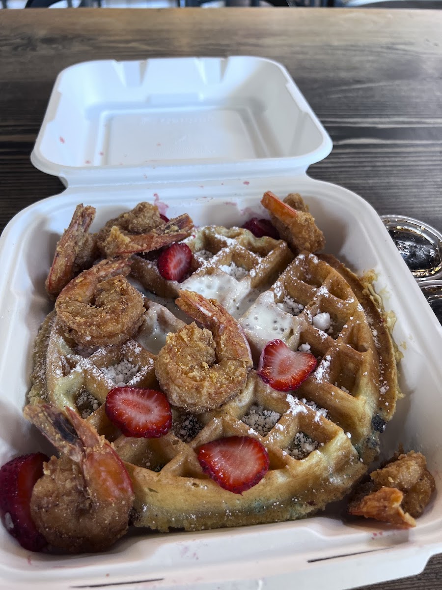 Connie's Chicken And Waffles Photos 9