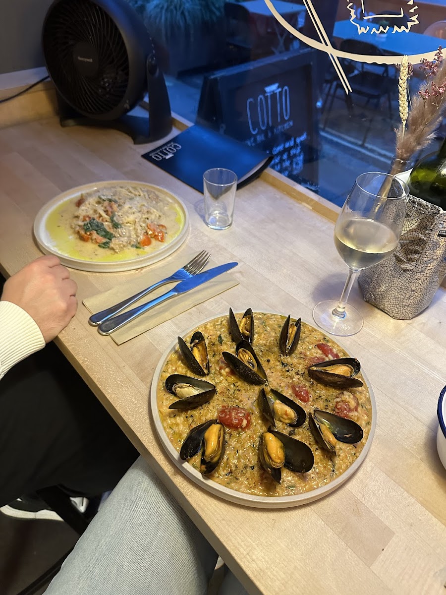 Cotto Wine Bar & Kitchen Photos 9