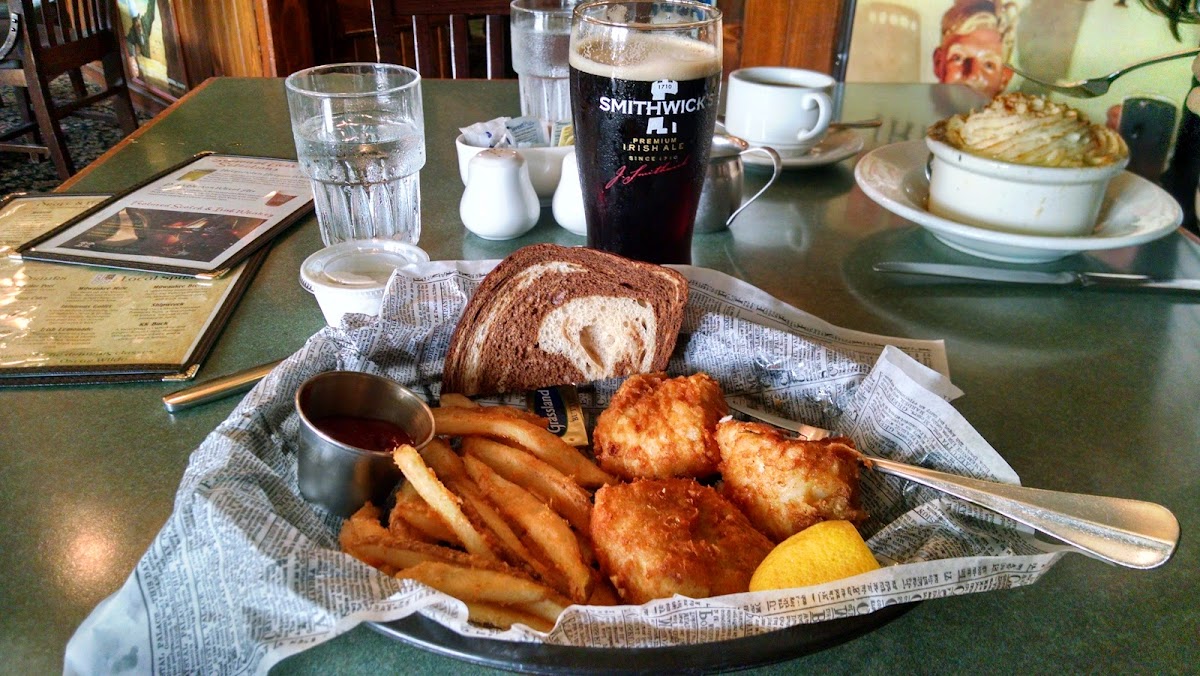 County Clare Irish Inn & Pub Photos 9