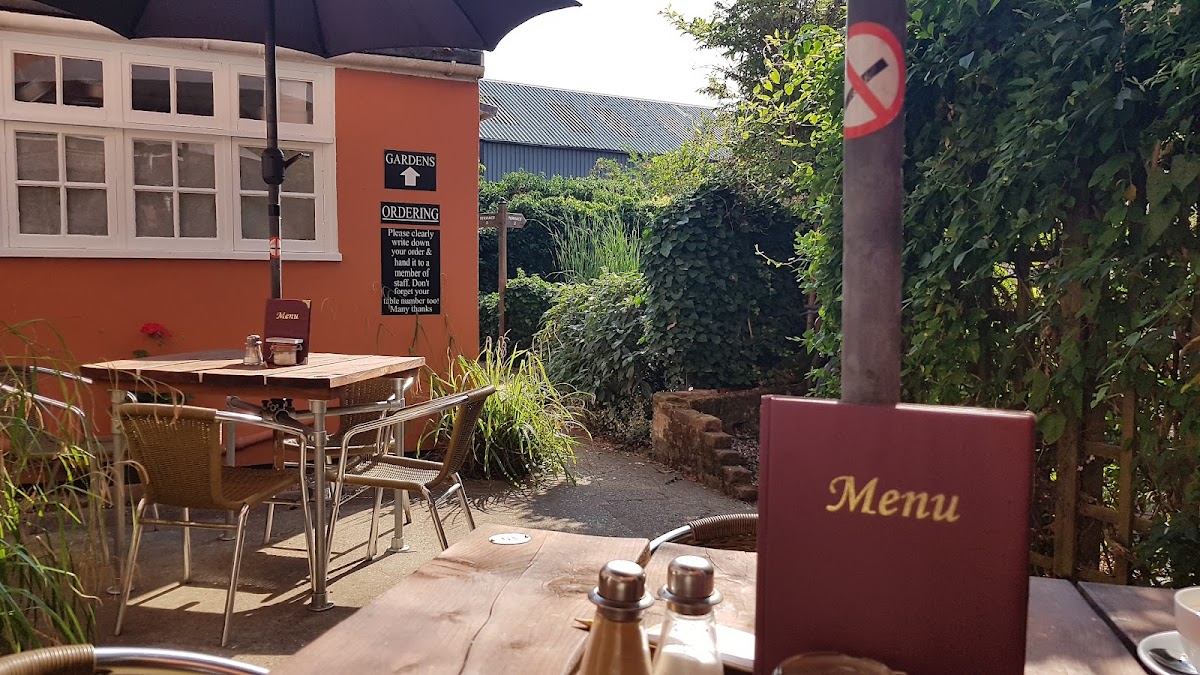 Crabtrees Cafe Bar