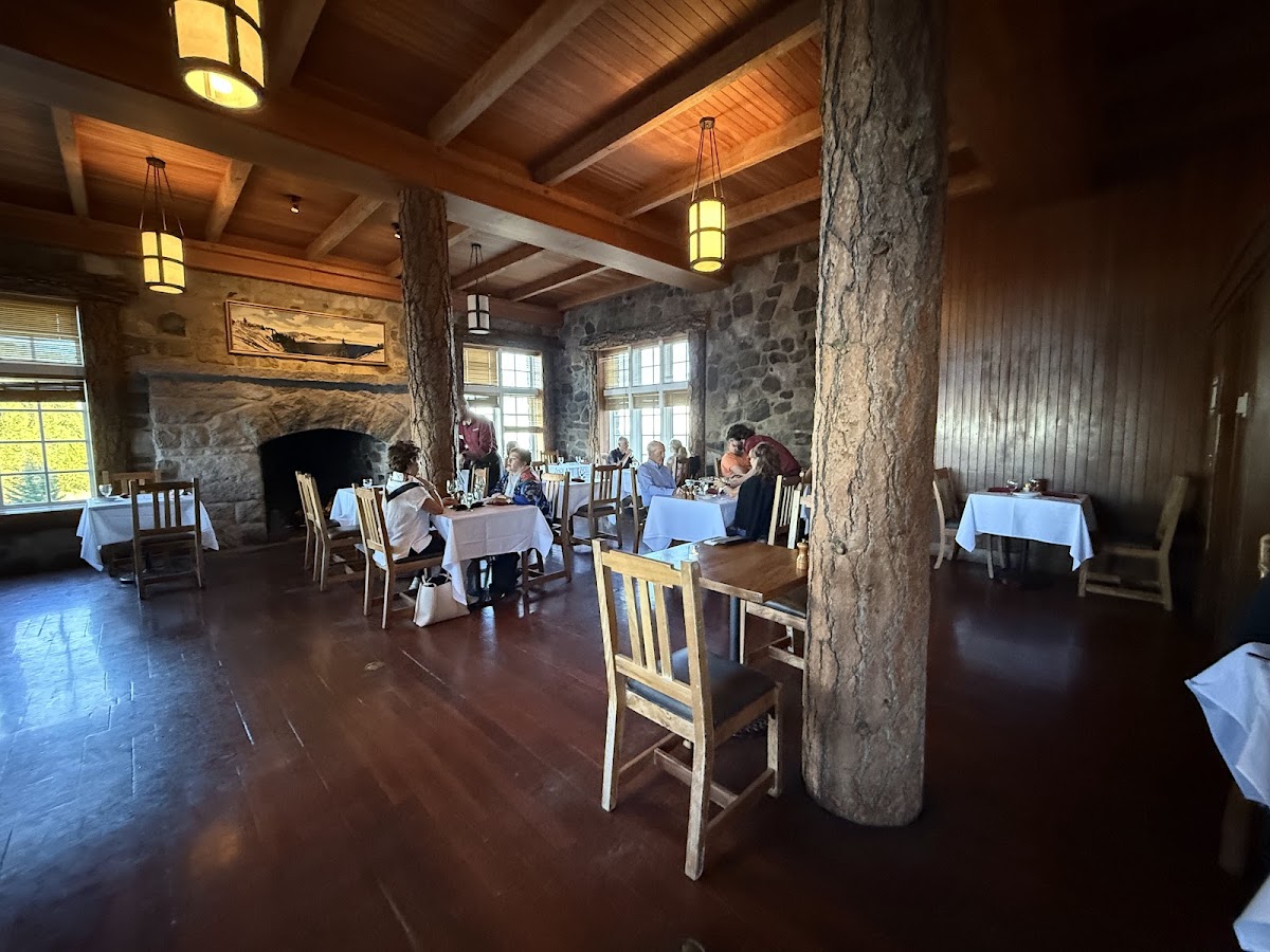 Crater Lake Lodge Dining Room
