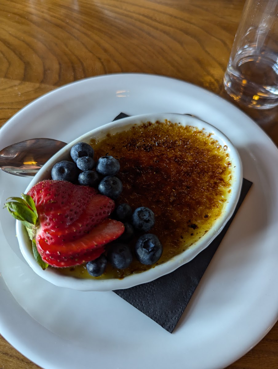 Crater Lake Lodge Dining Room Photos 9