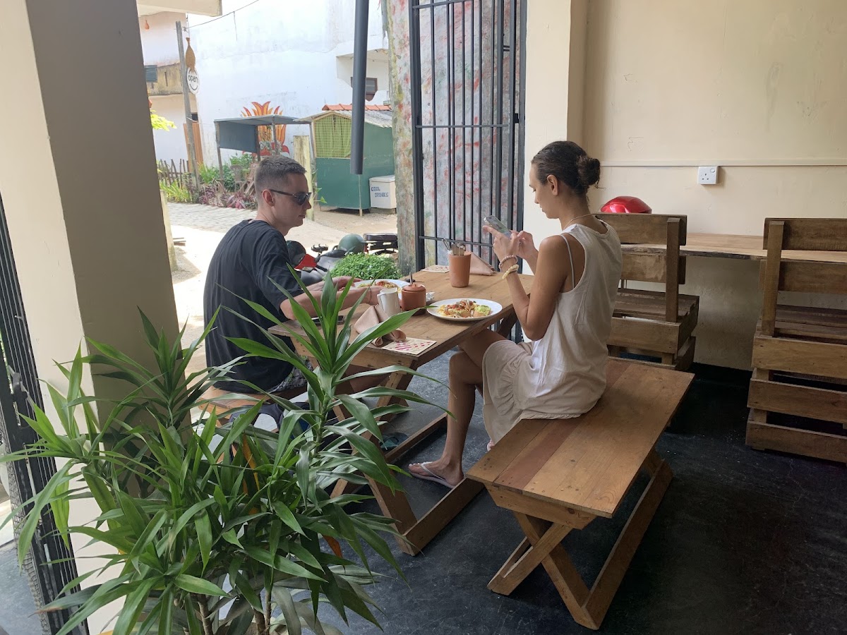 Crazy Burger Restaurant / Crazy Coastal