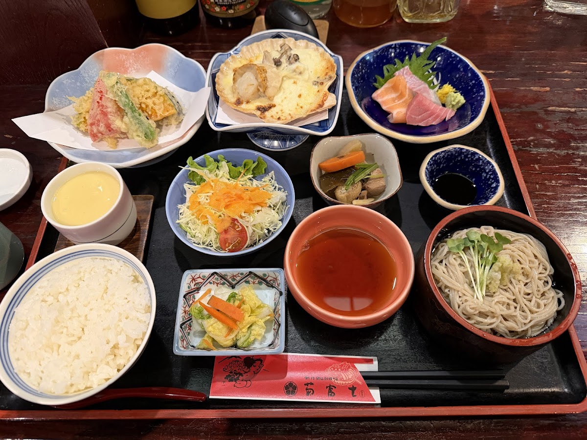 Creative Local Cuisine Kikufuji Main Store Photos 2