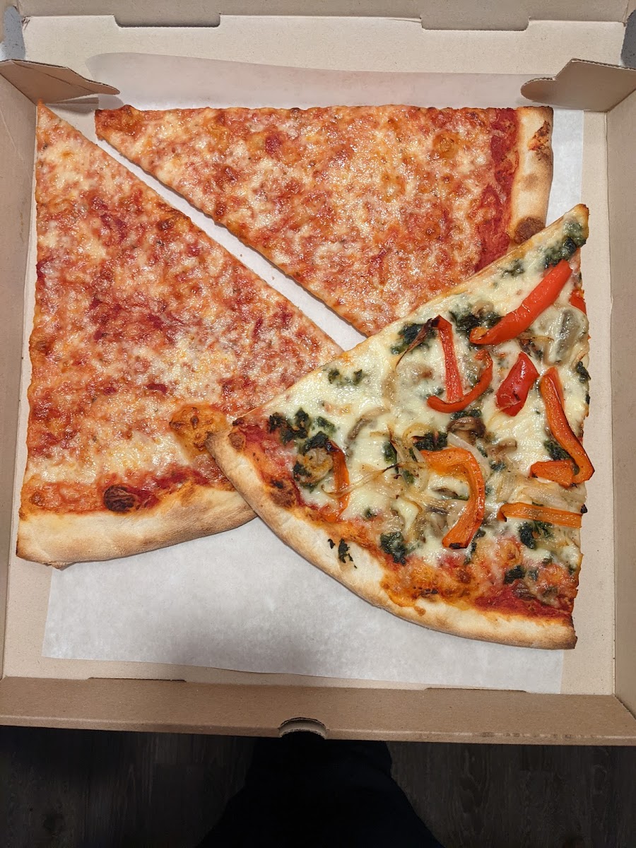 Crestwood Pizza Photos 9
