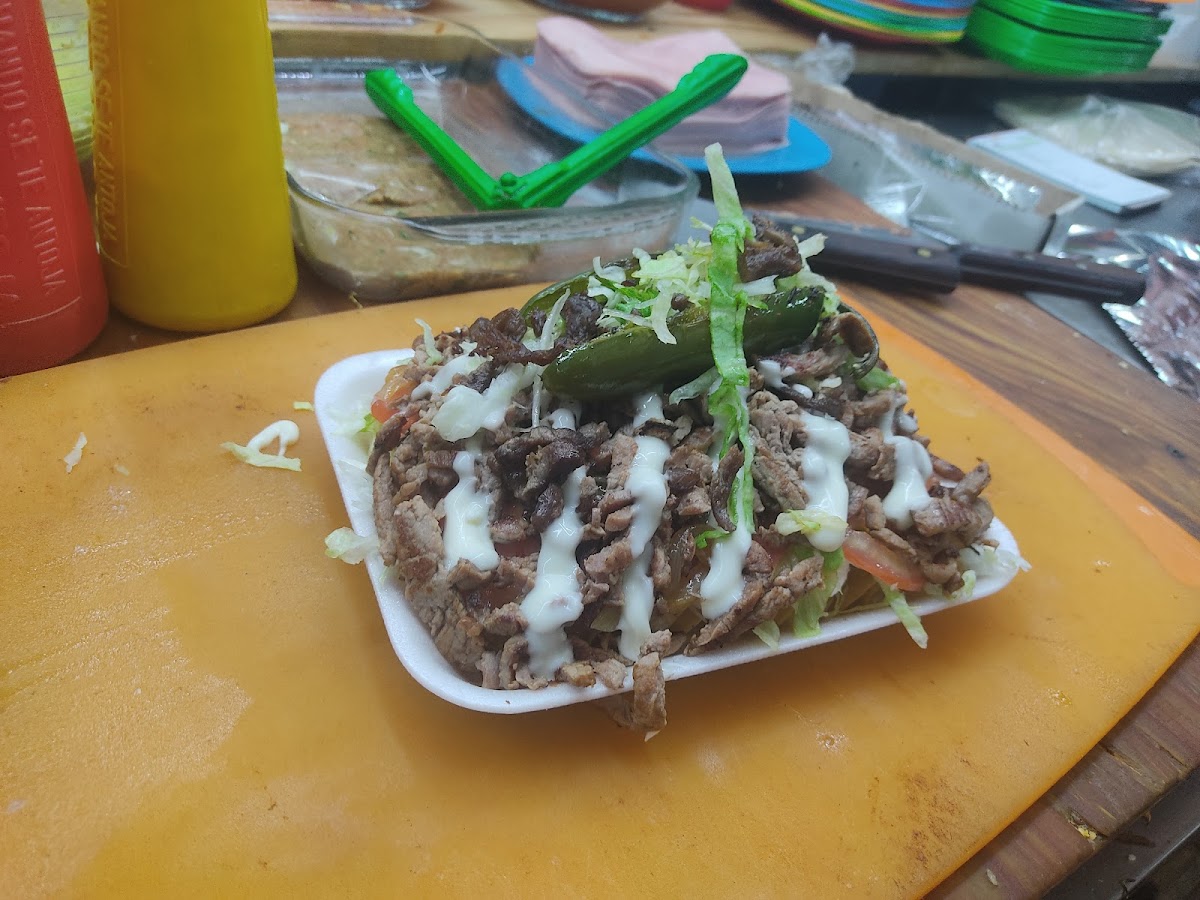 Cucos Burger Photos 9