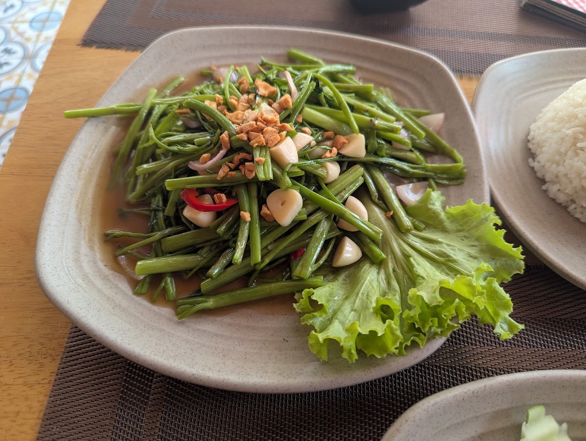 Damnak Mahob Khmer Restaurant Photos 9