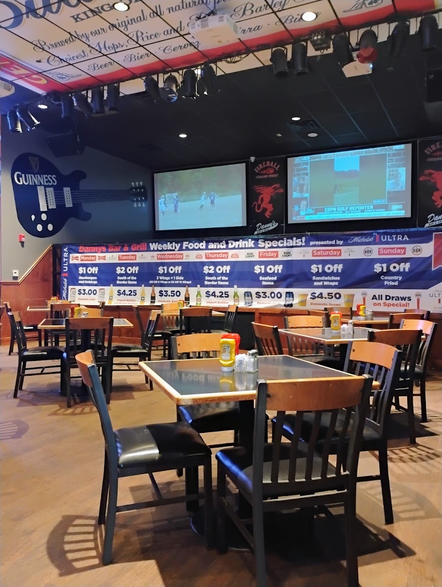 Danny's Bar & Grill North Photos 2