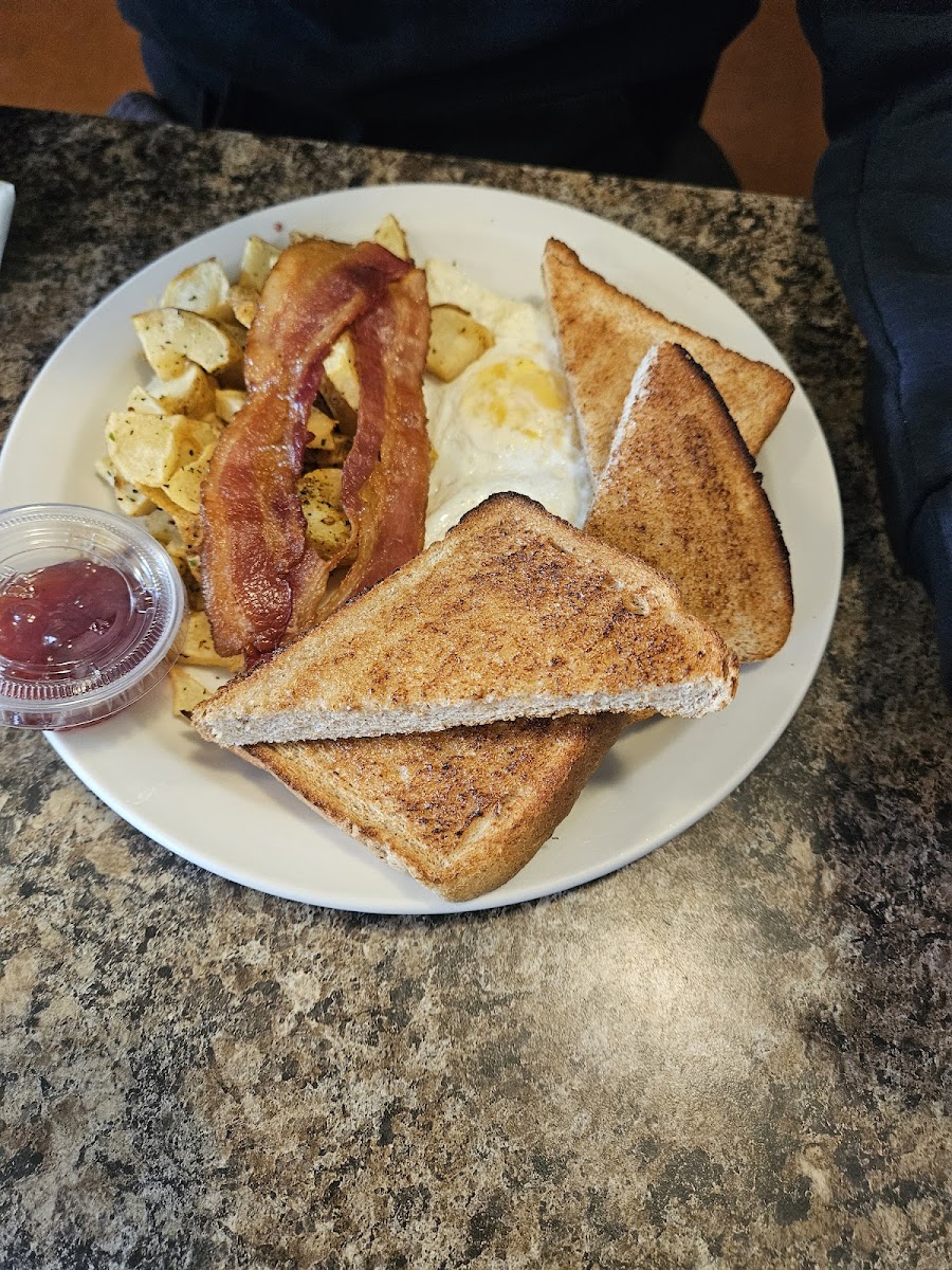 Dave's Diner Photos 9