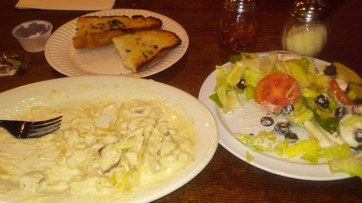 De Luca's Restaurant Photos 9