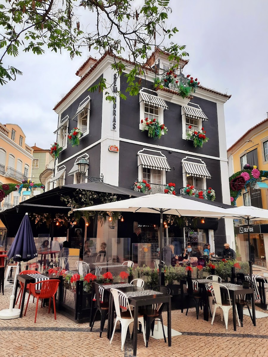 De Pedra E Sal Hostel & Suites
