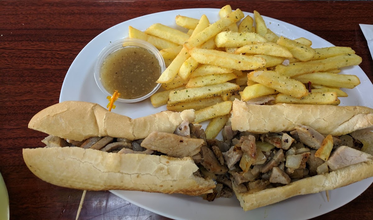 Deco Wings & Burgers Photos 9
