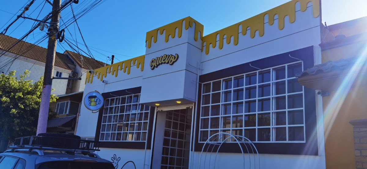 Del Huevo Al Pollo
