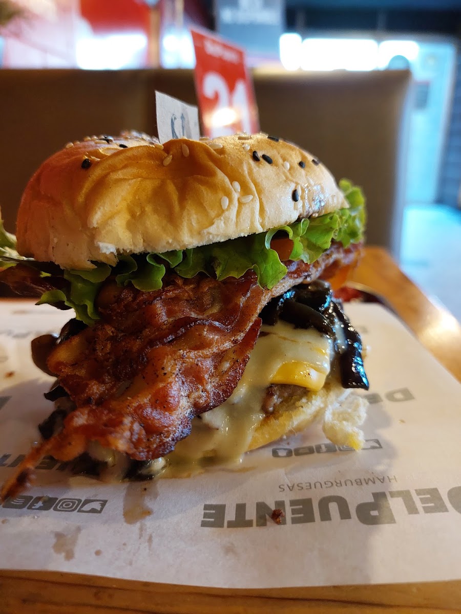 Del Puente Hamburguers Photos 9