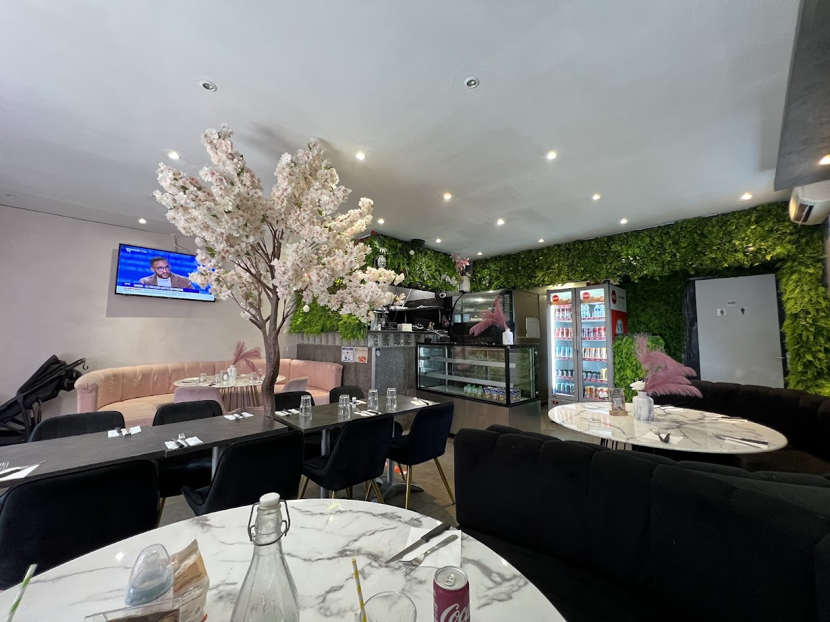 Delicious Restaurant