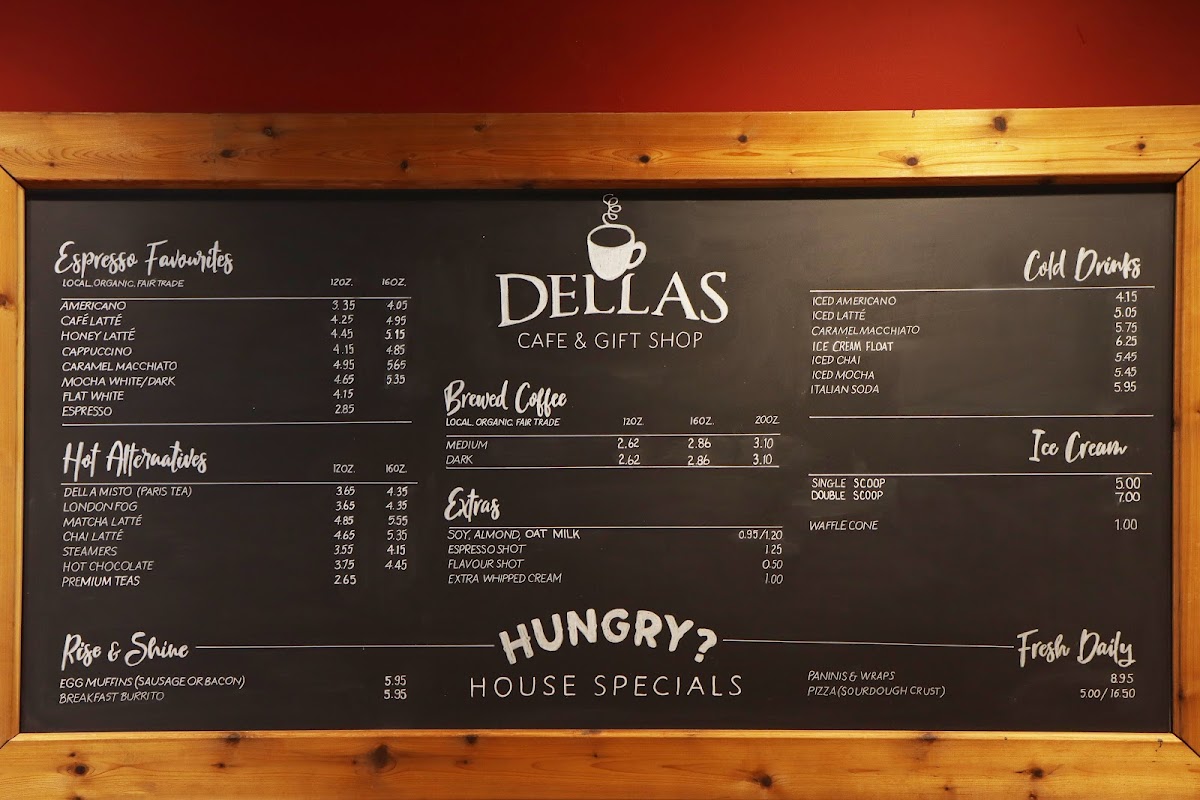 Dellas Cafe And Gift Shop Photos 2