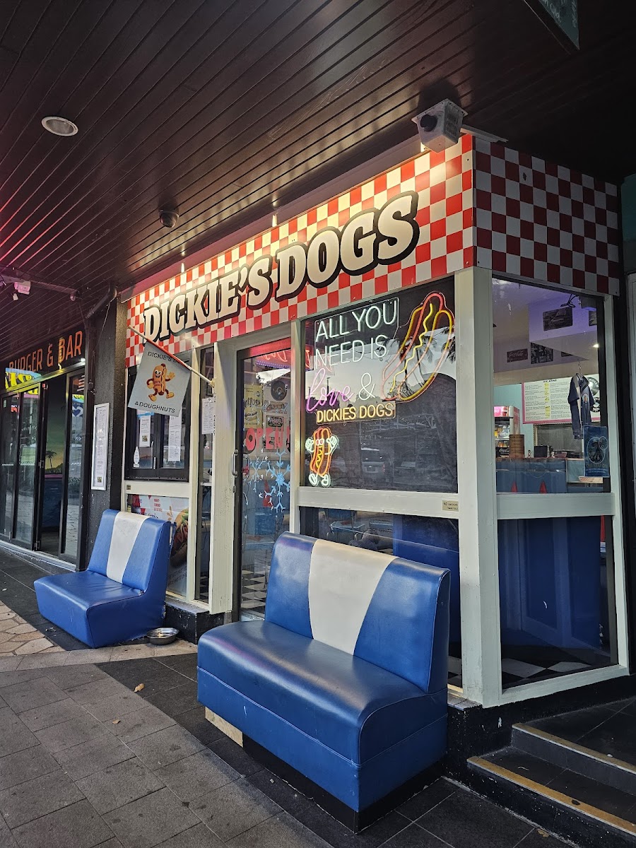Dickie's Dogs