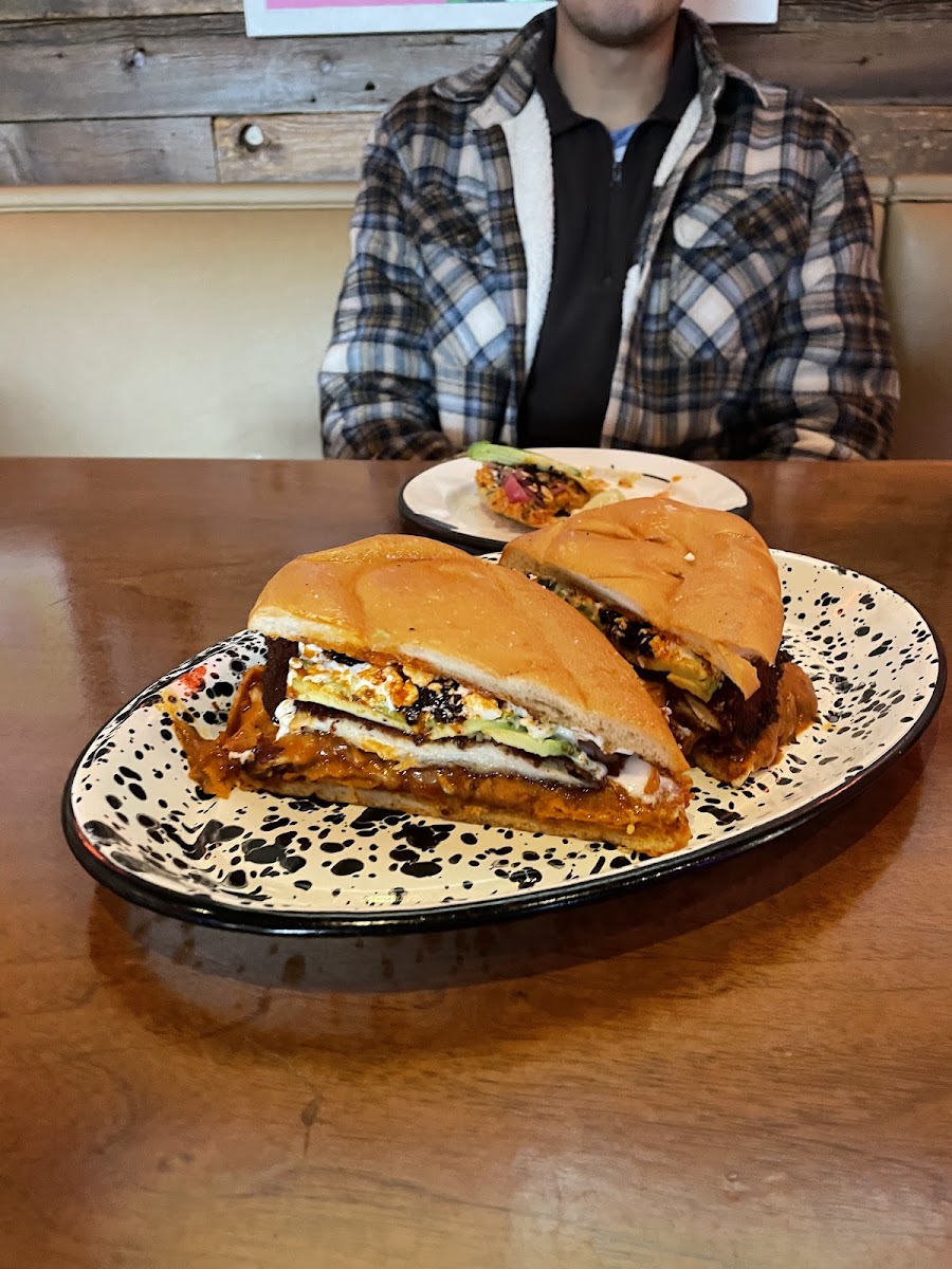 Diego Chicago Restaurant | Dinner, Late Night, Weekend Brunch Photos 9