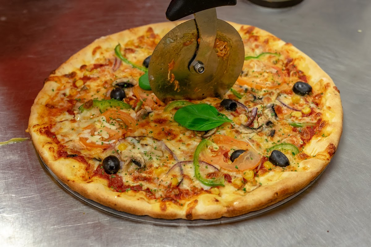 Dimitri Pizza & Grill Photos 2