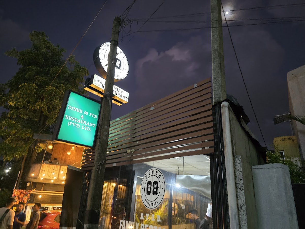 Diner 69 ( B.y.o.b)
