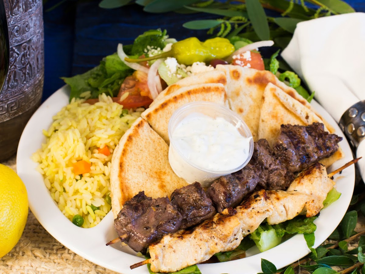 Dino's Gyros Greek Cafe And Taverna Photos 2